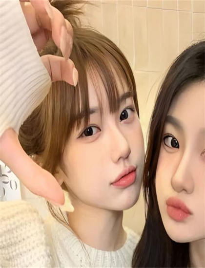 欧美日韩一区在线观看_在车里一次次挺进了她视频_老婆劝我睡她妈